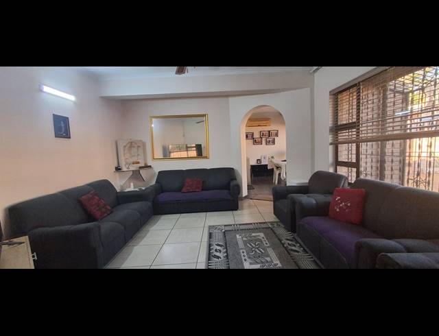 4 BEDROOM FREESTANDING FOR SALE IN MITCHELL VILLAGE